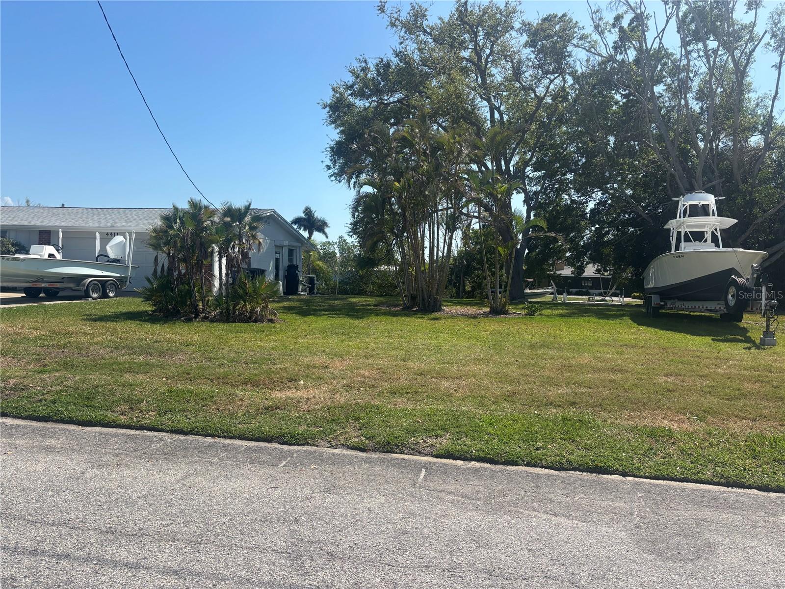 4411 DOLPHIN LN — photo 19