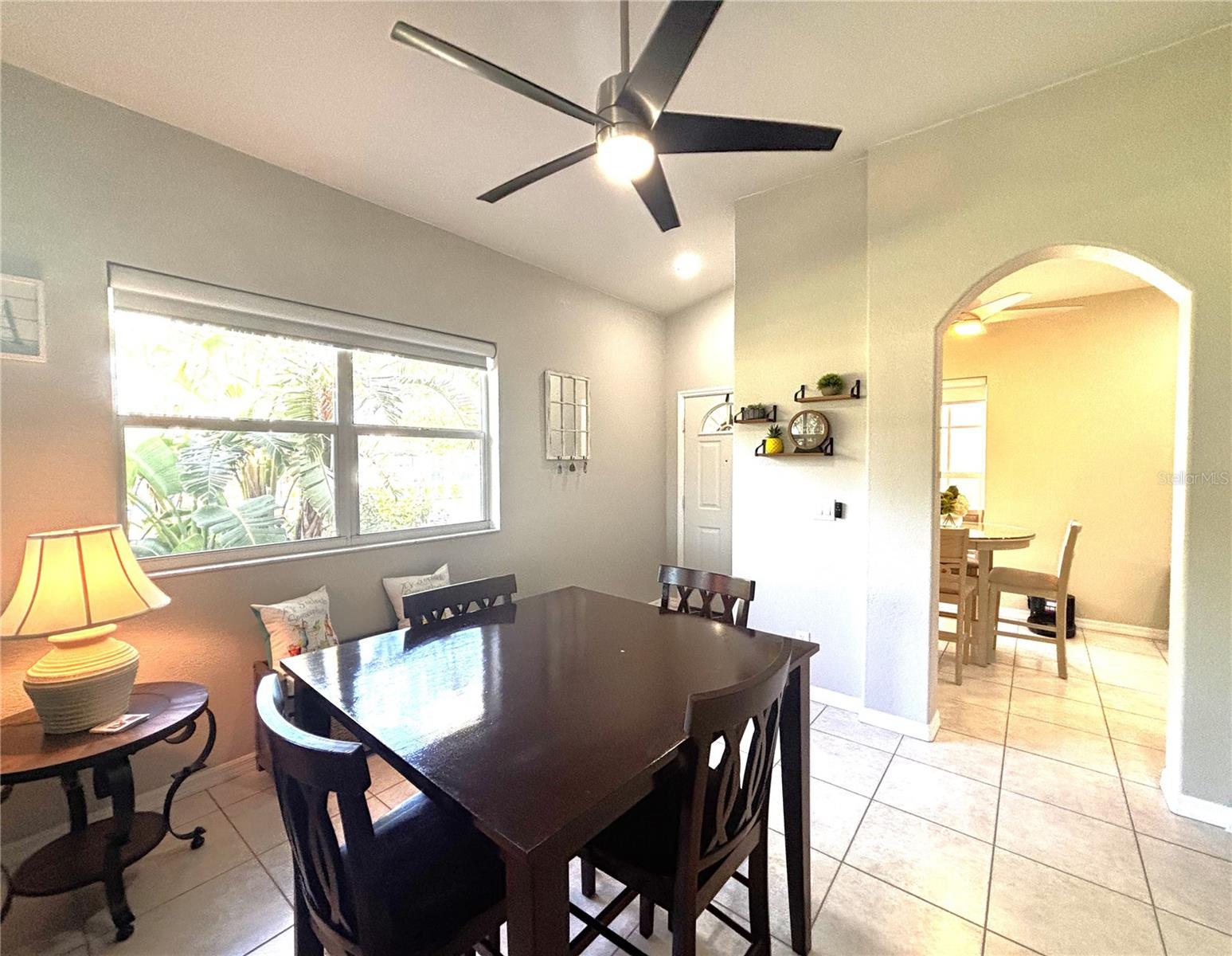 1759 FOUNTAIN VIEW CIR #1759 — photo 9