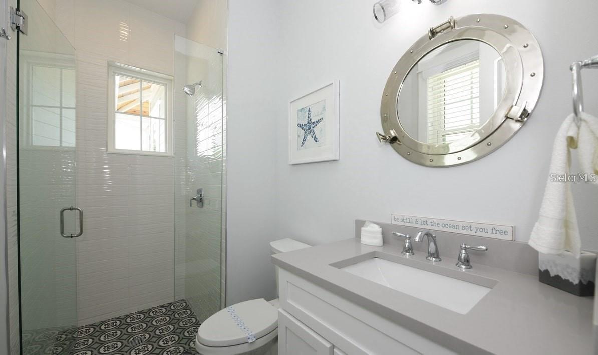 212 SPRING AVE — photo 18
