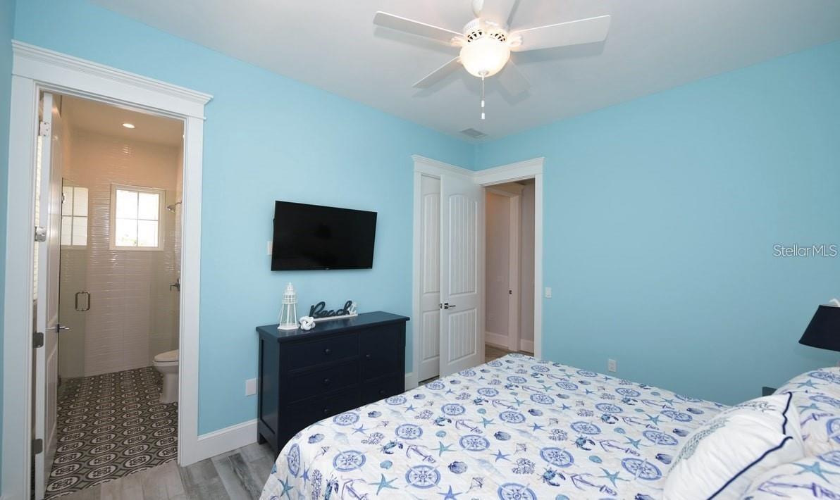 212 SPRING AVE — photo 15