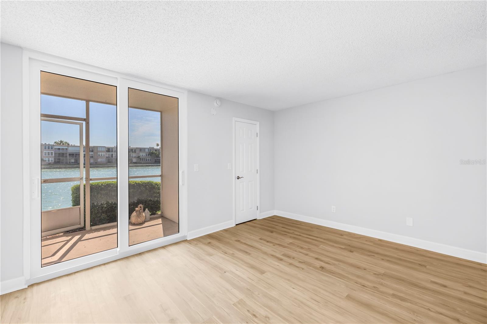 7625 SUN ISLAND DR S #106 — photo 12