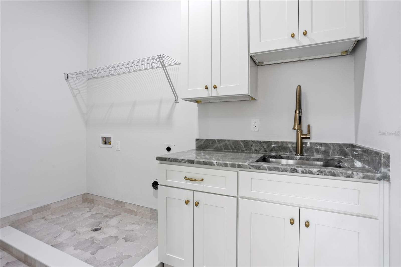 4316 S RENELLIE DR — photo 28