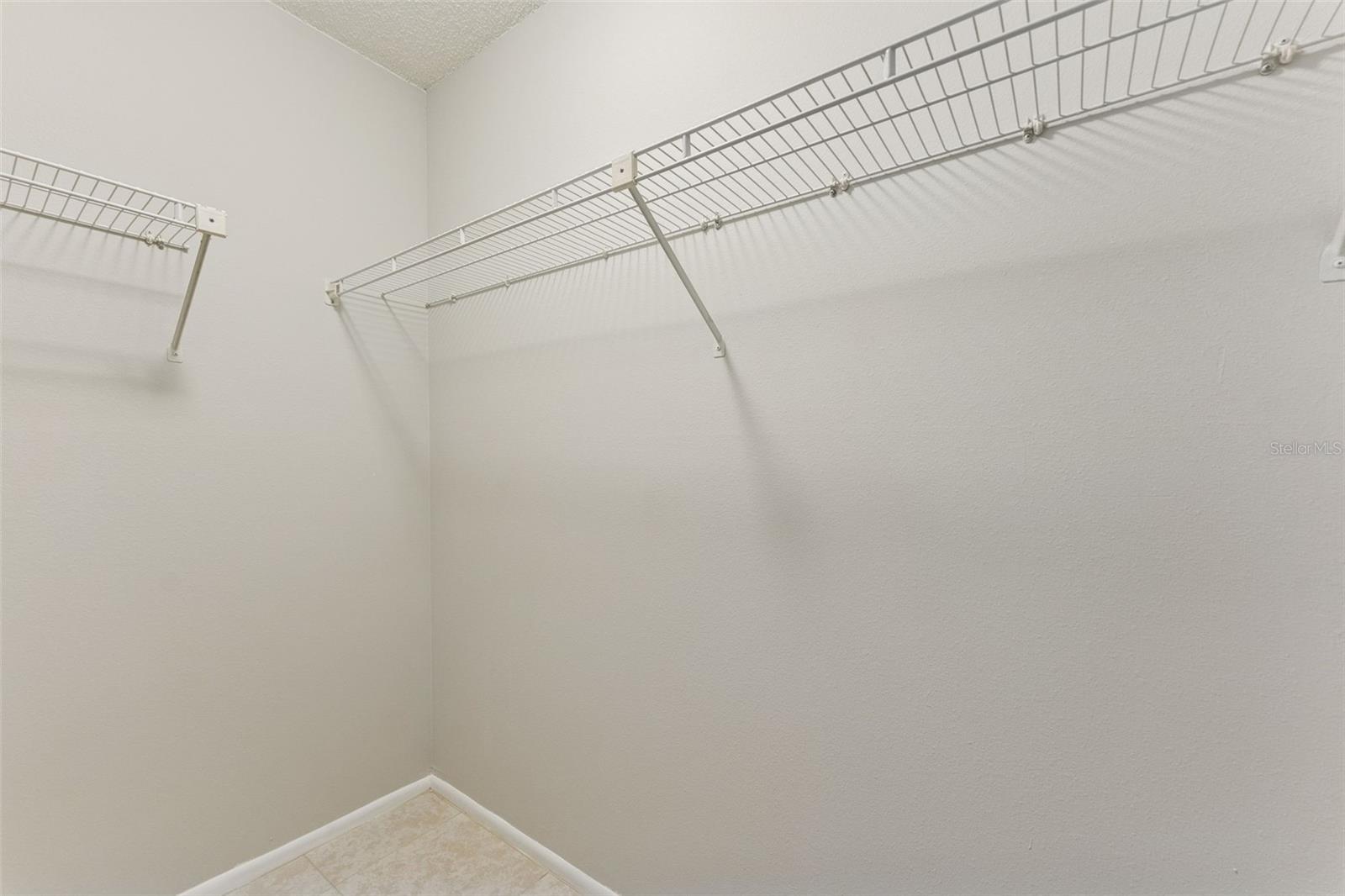 2640 WOODGATE LN #F6 — photo 15