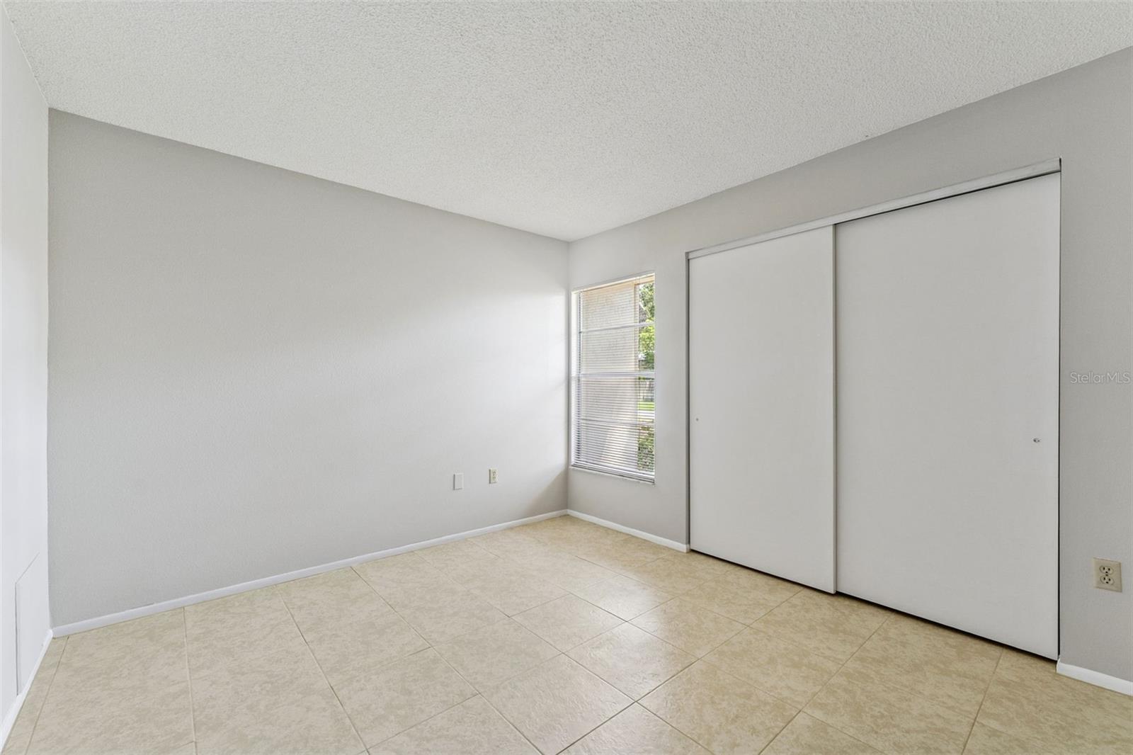 2640 WOODGATE LN #F6 — photo 18