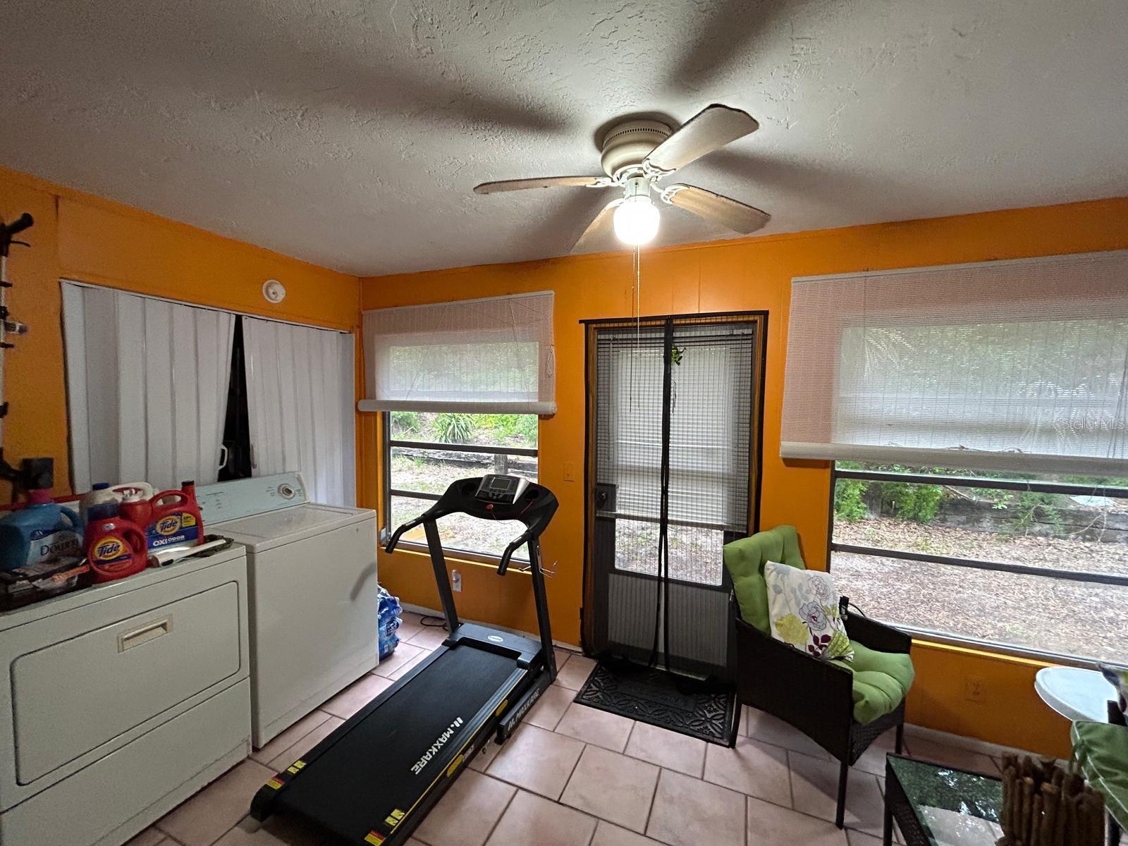 Home in NEW PORT RICHEY — photo 11