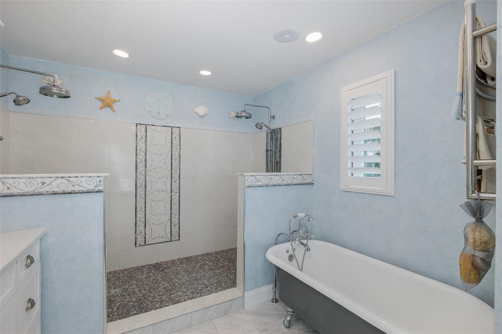 5040 WATERSIDE DR — photo 24