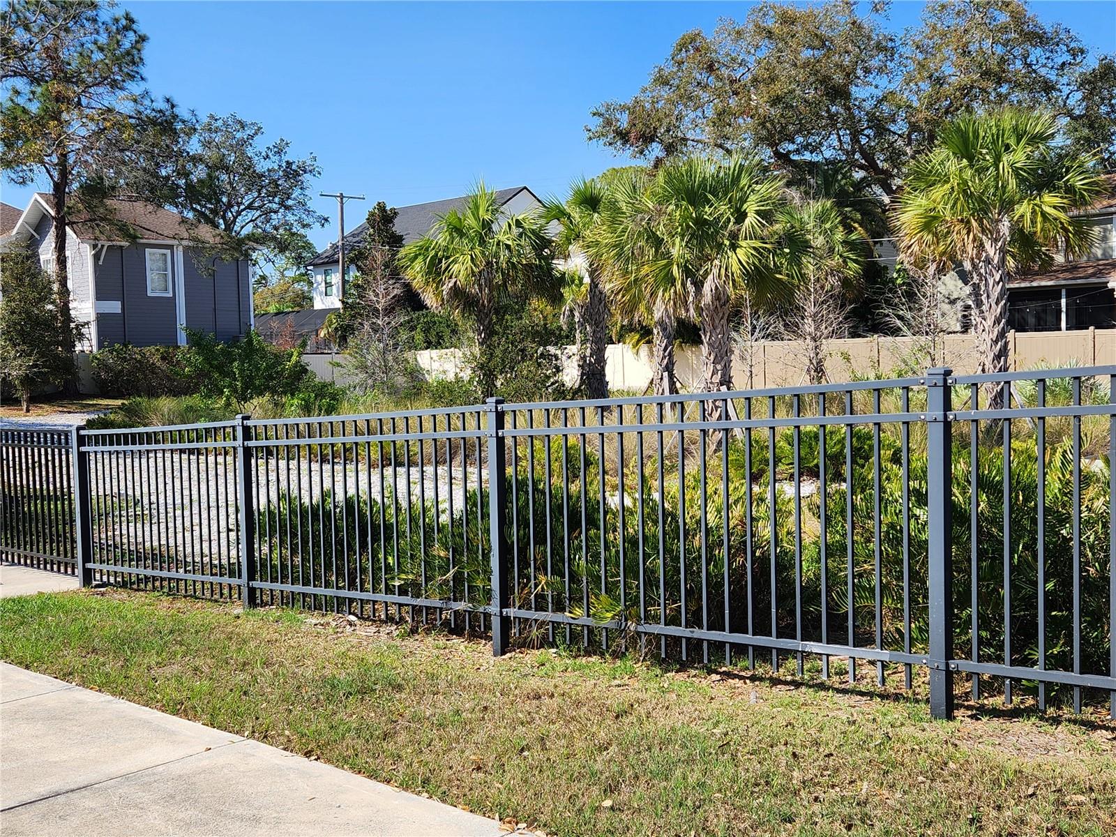 4409 W EL PRADO BLVD — photo 2