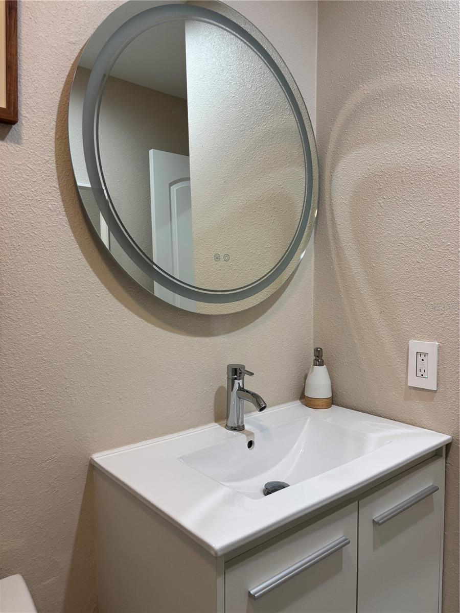 170 ROOSEVELT DR #5 — photo 8
