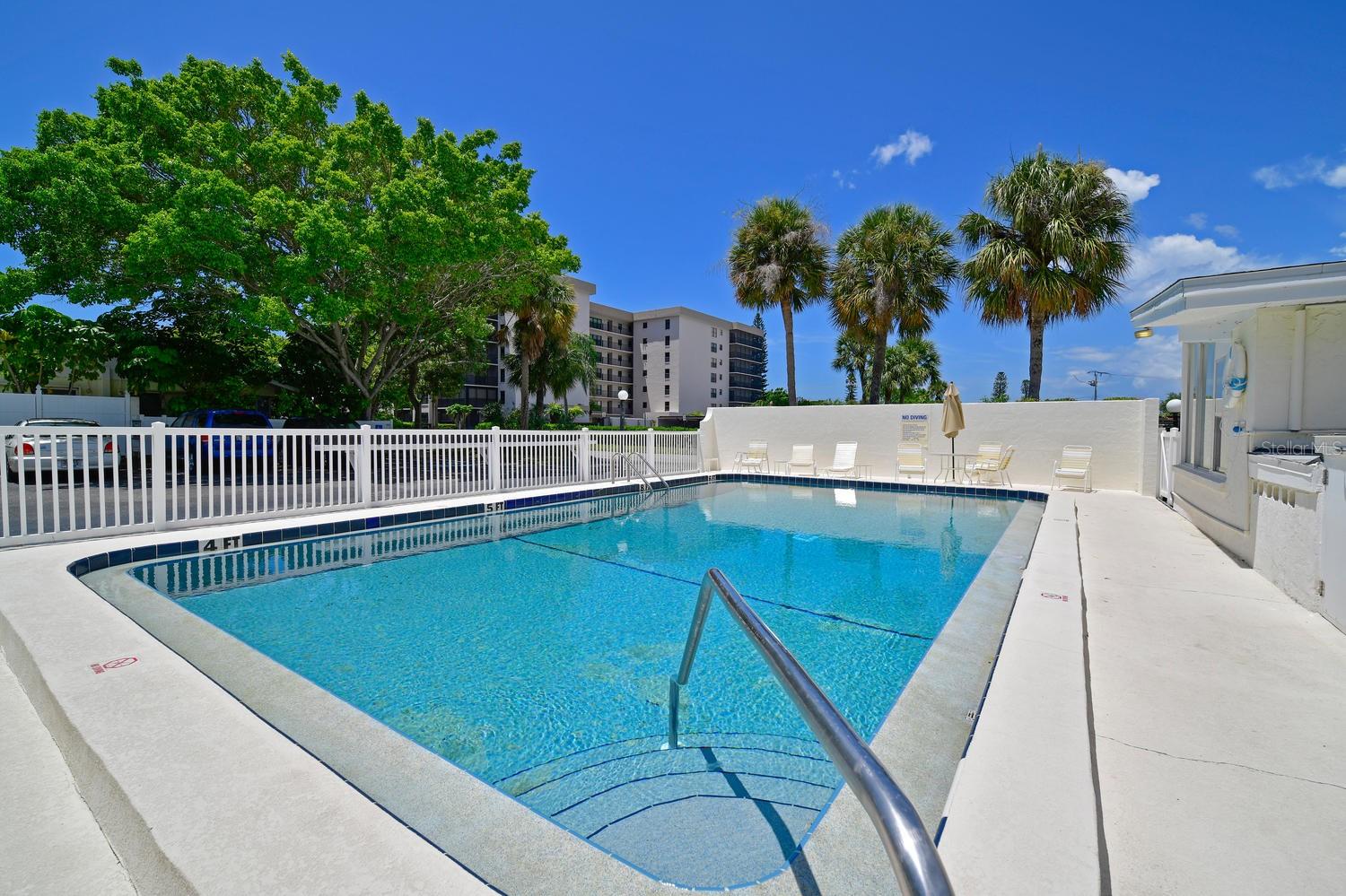 170 ROOSEVELT DR #5 — photo 12
