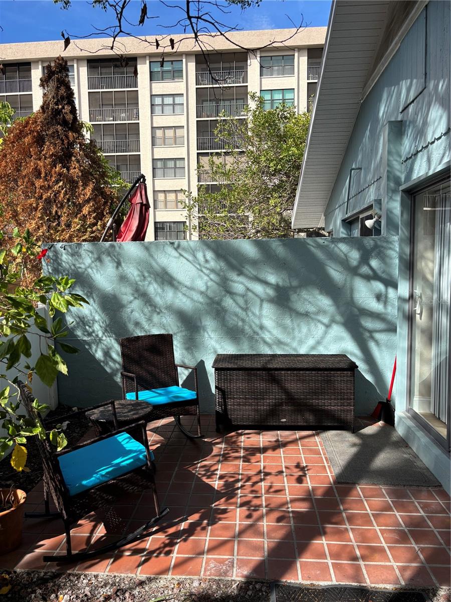 170 ROOSEVELT DR #5 — photo 3