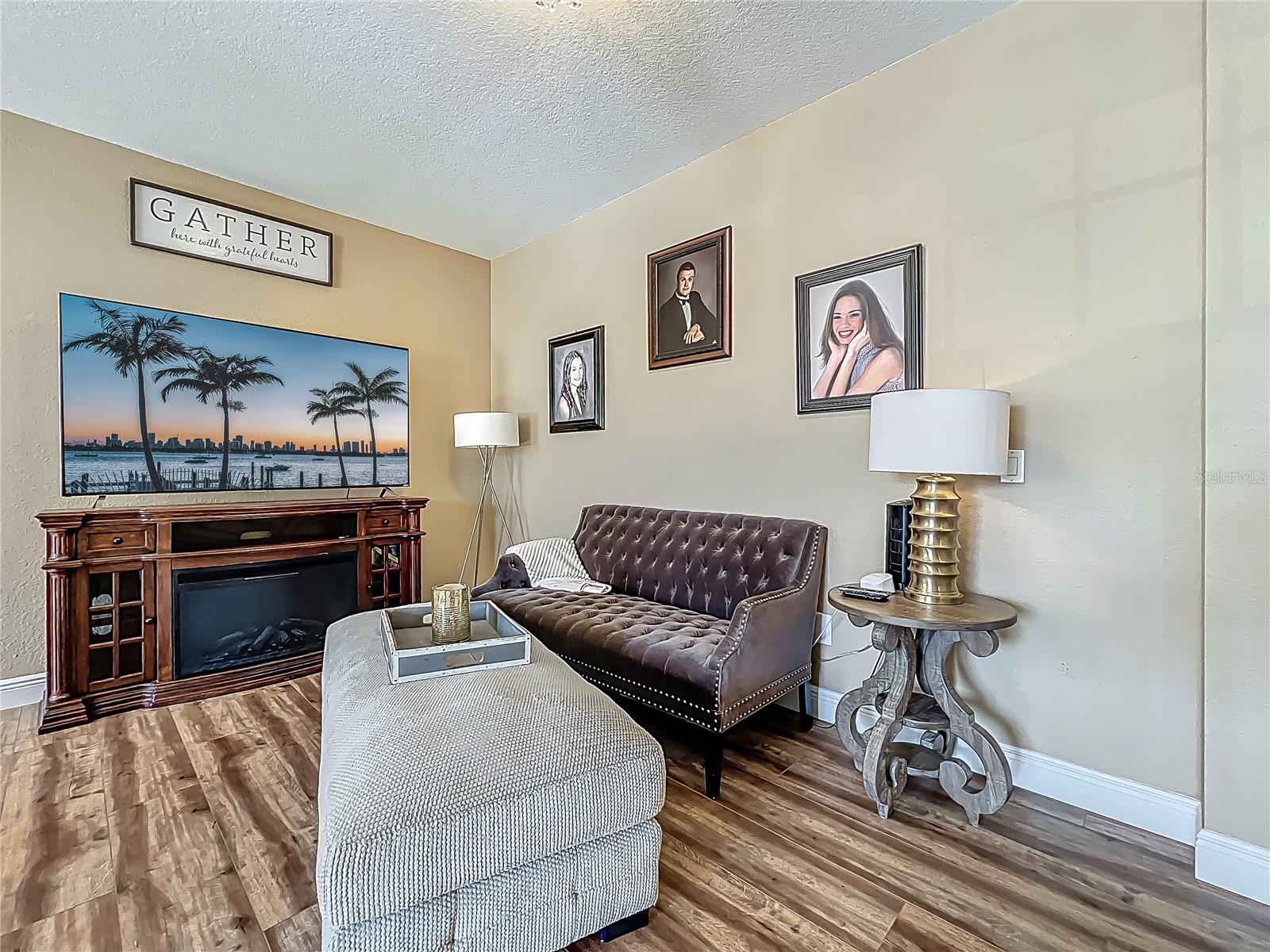 3008 SUTTON WOODS DR — photo 39