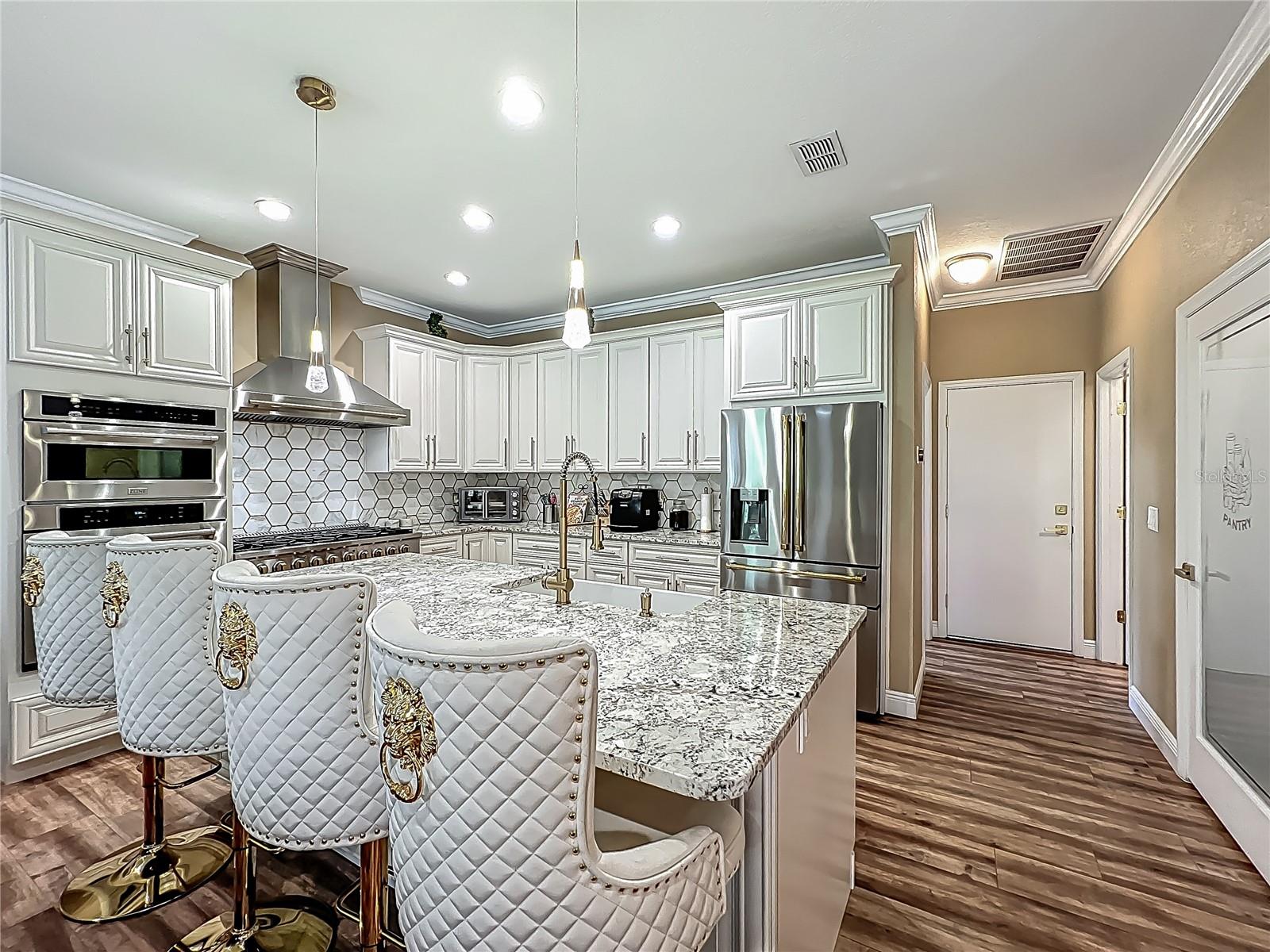 3008 SUTTON WOODS DR — photo 10