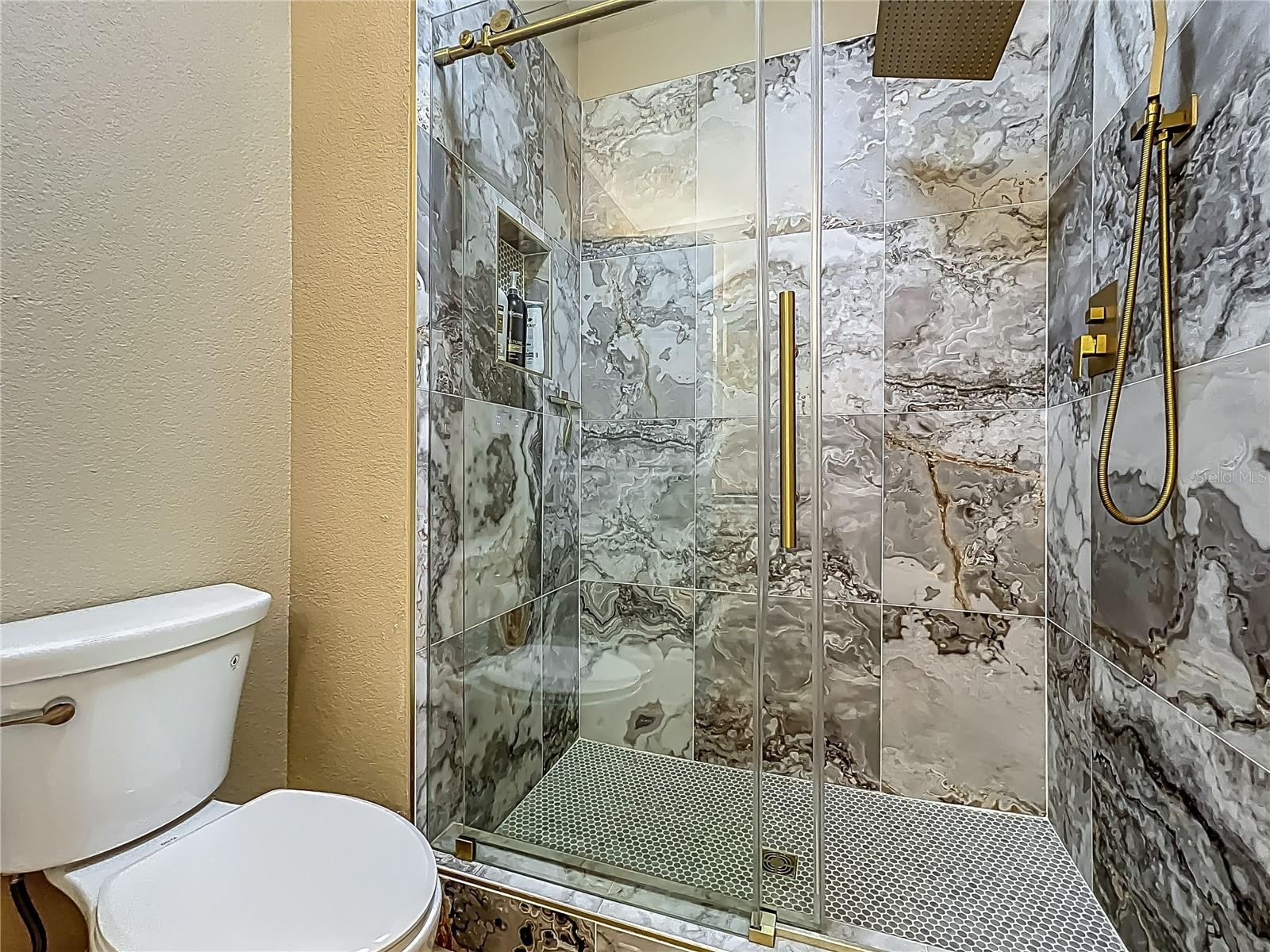 3008 SUTTON WOODS DR — photo 48