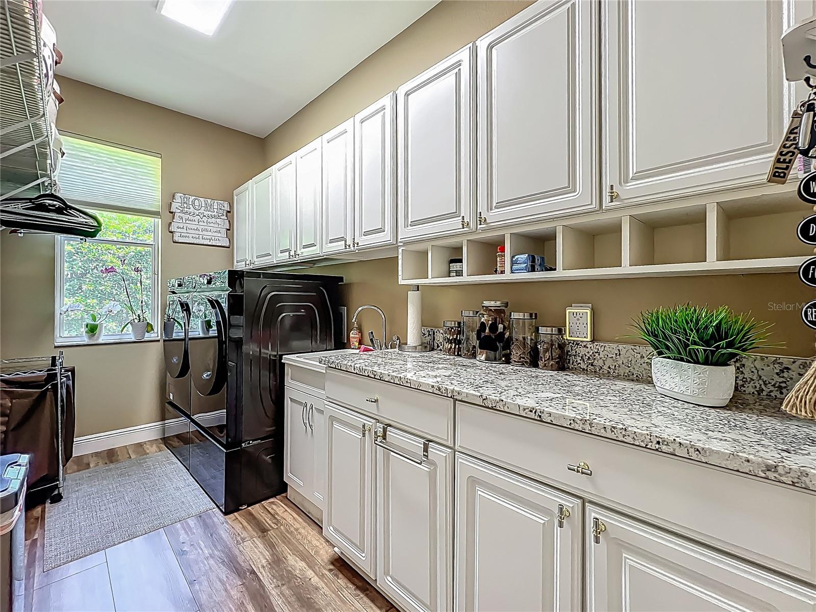 3008 SUTTON WOODS DR — photo 57