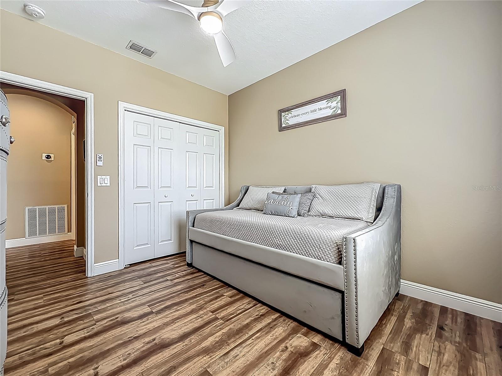 3008 SUTTON WOODS DR — photo 42