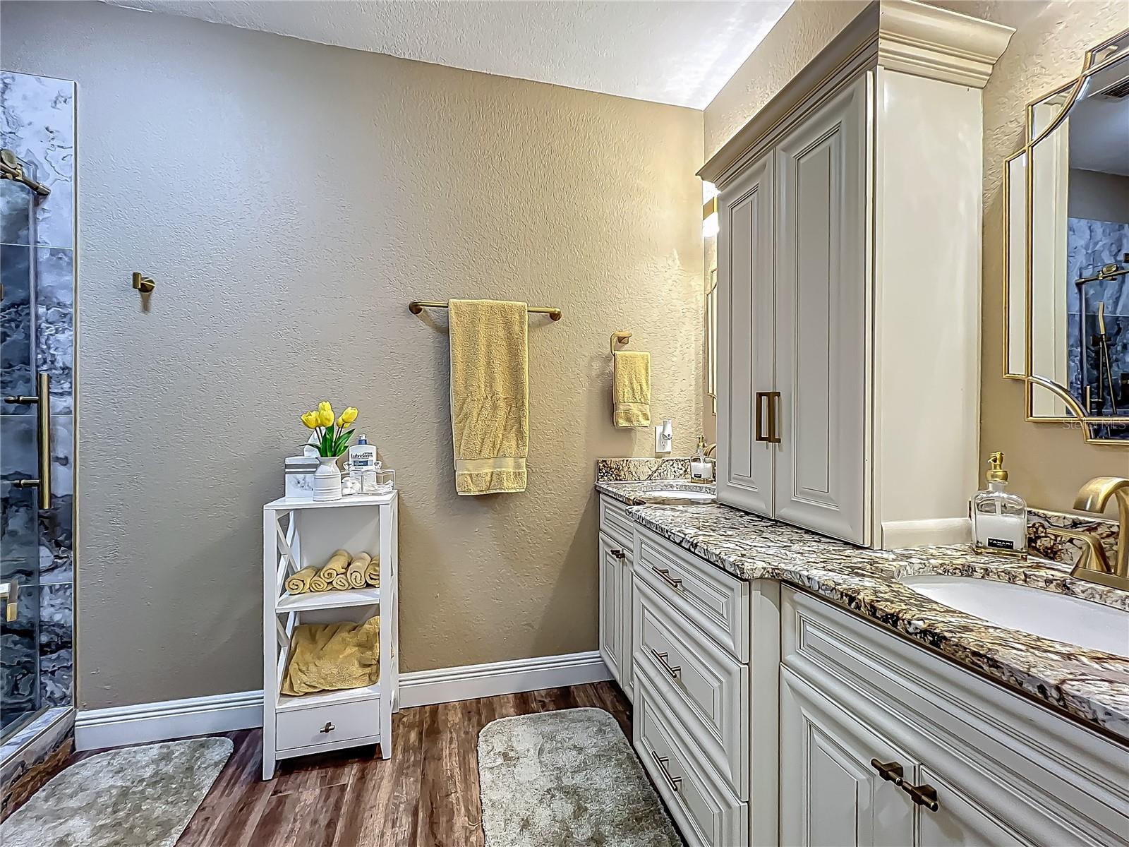 3008 SUTTON WOODS DR — photo 47