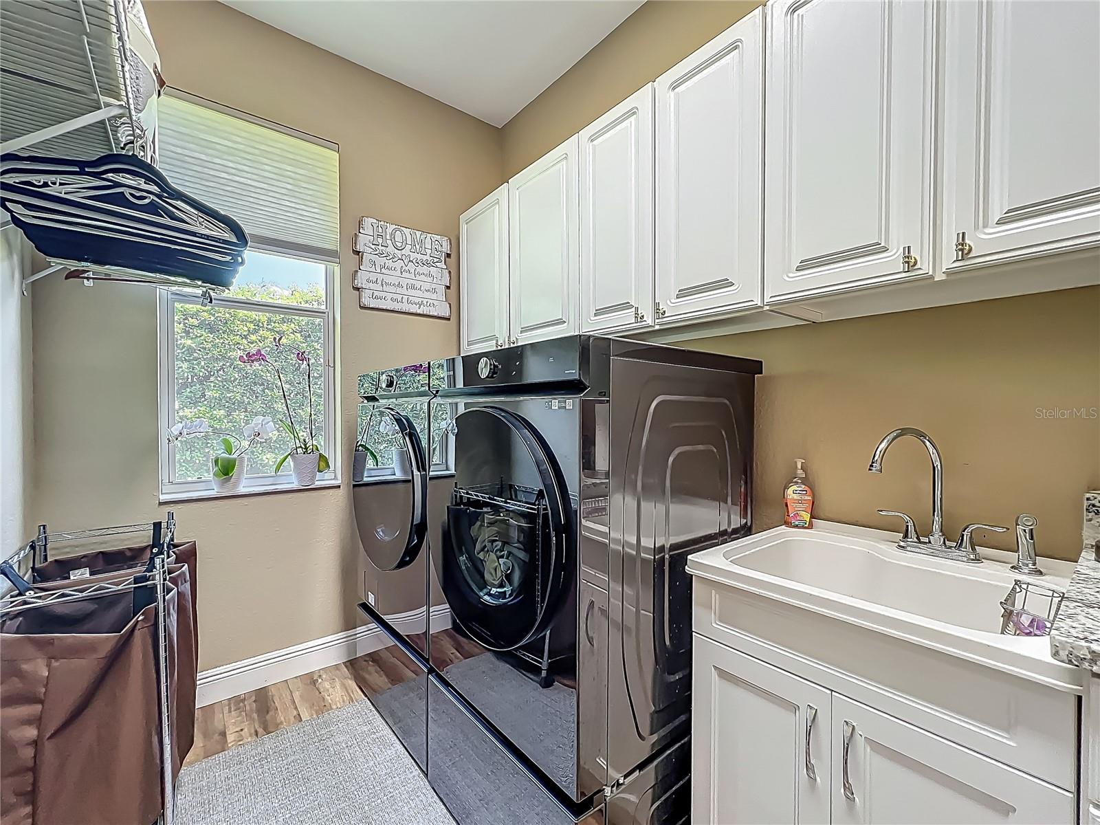 3008 SUTTON WOODS DR — photo 58