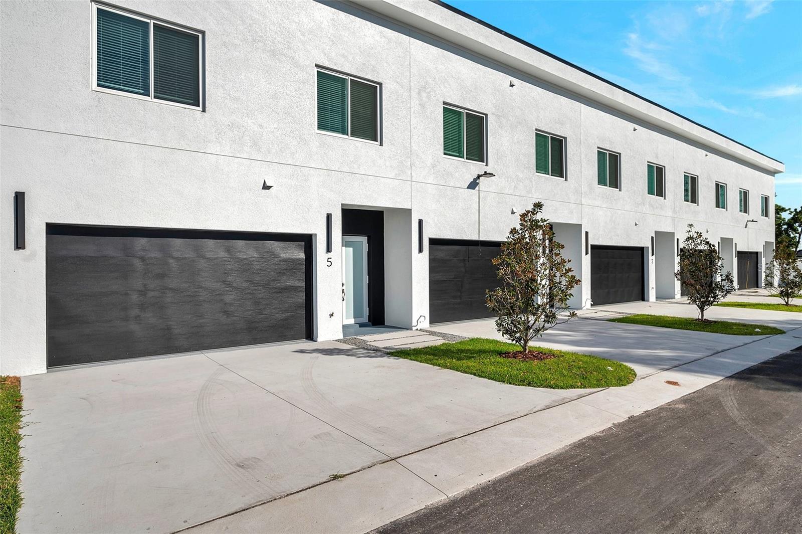 6719 S WEST SHORE BLVD — photo 23