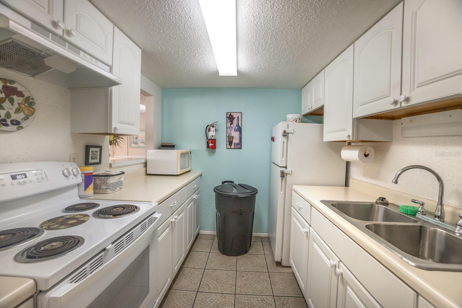 4015 LAKE BAYSHORE DR #108 — photo 31