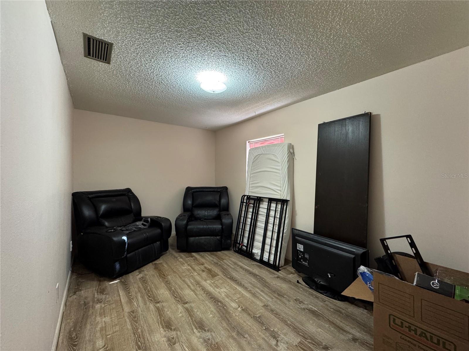 1703 N TAYLOR RD — photo 29