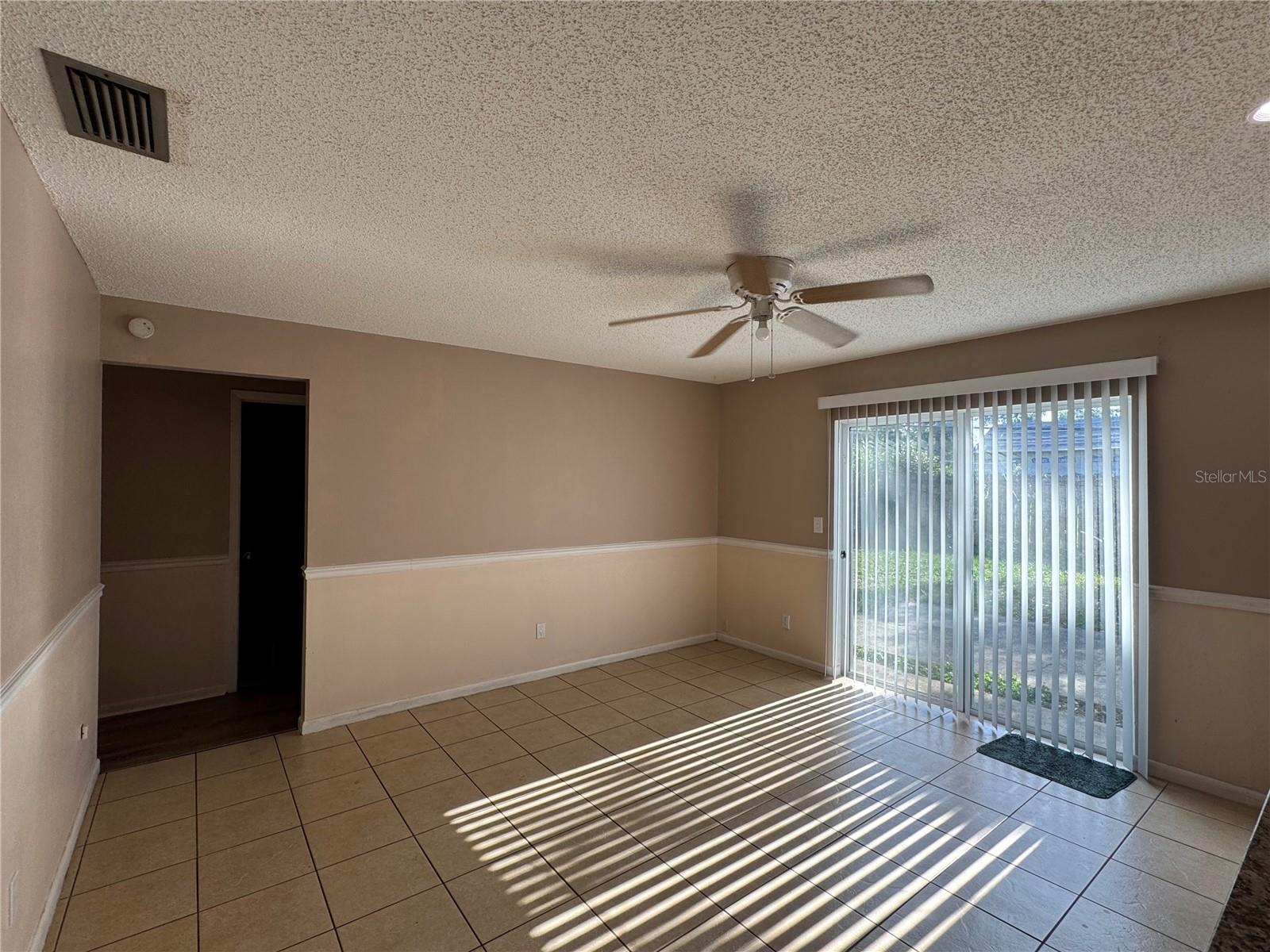 1703 N TAYLOR RD — photo 23