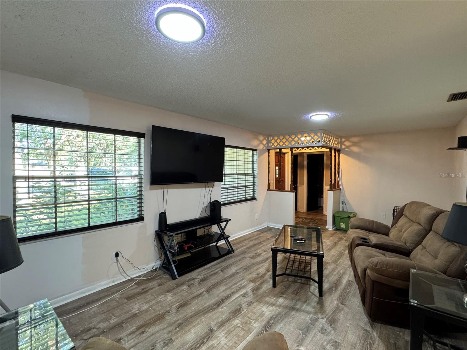 1703 N TAYLOR RD — photo 15