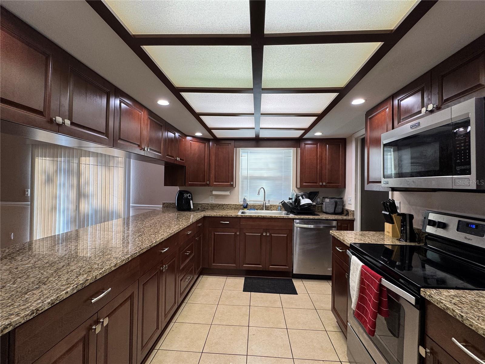 1703 N TAYLOR RD — photo 22