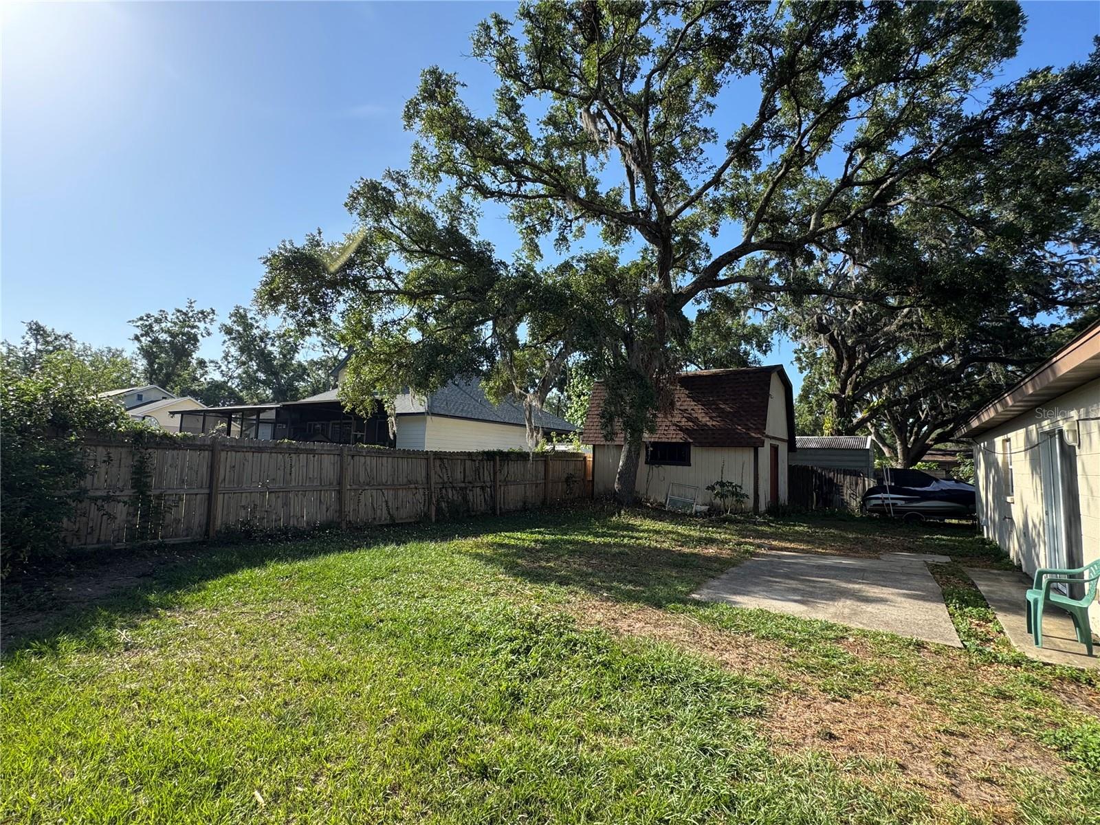 1703 N TAYLOR RD — photo 8