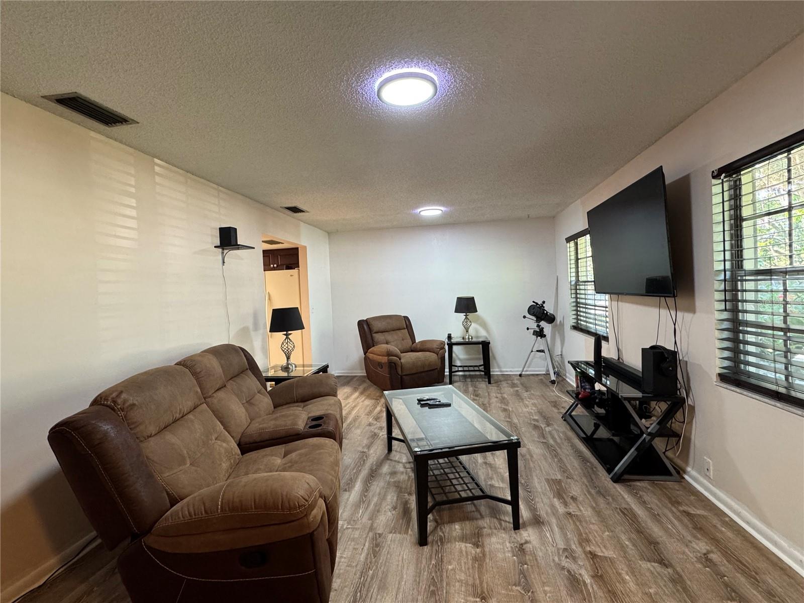 1703 N TAYLOR RD — photo 13