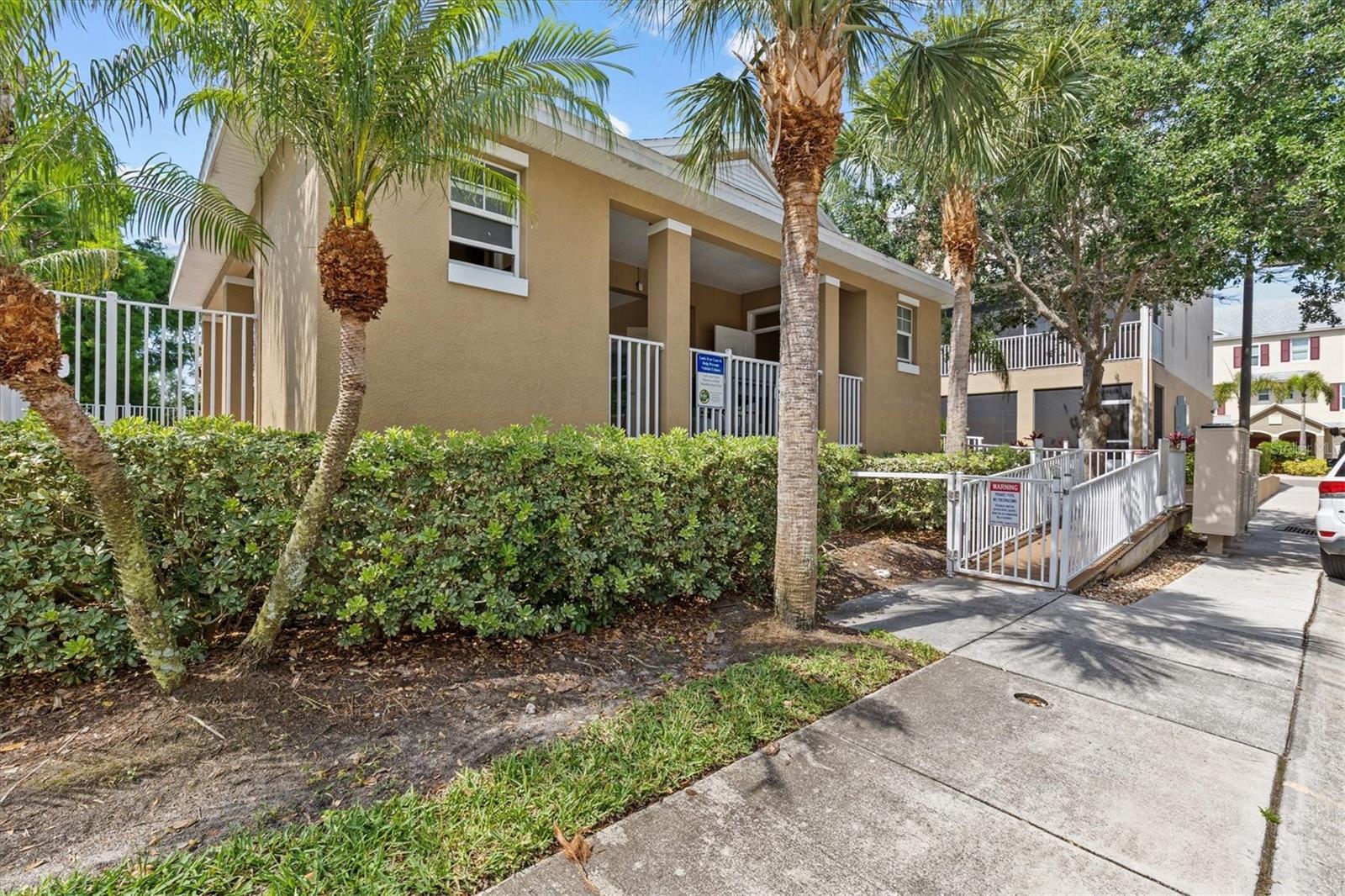 800 CALLISTA CAY LOOP — photo 32