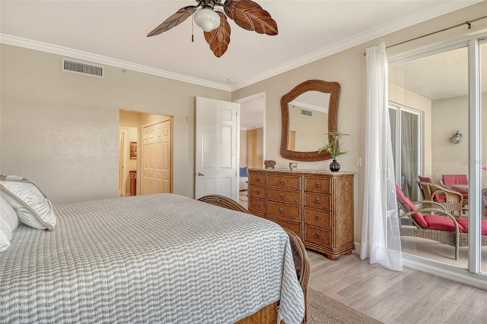 5100 JESSIE HARBOR DR #504 — photo 32