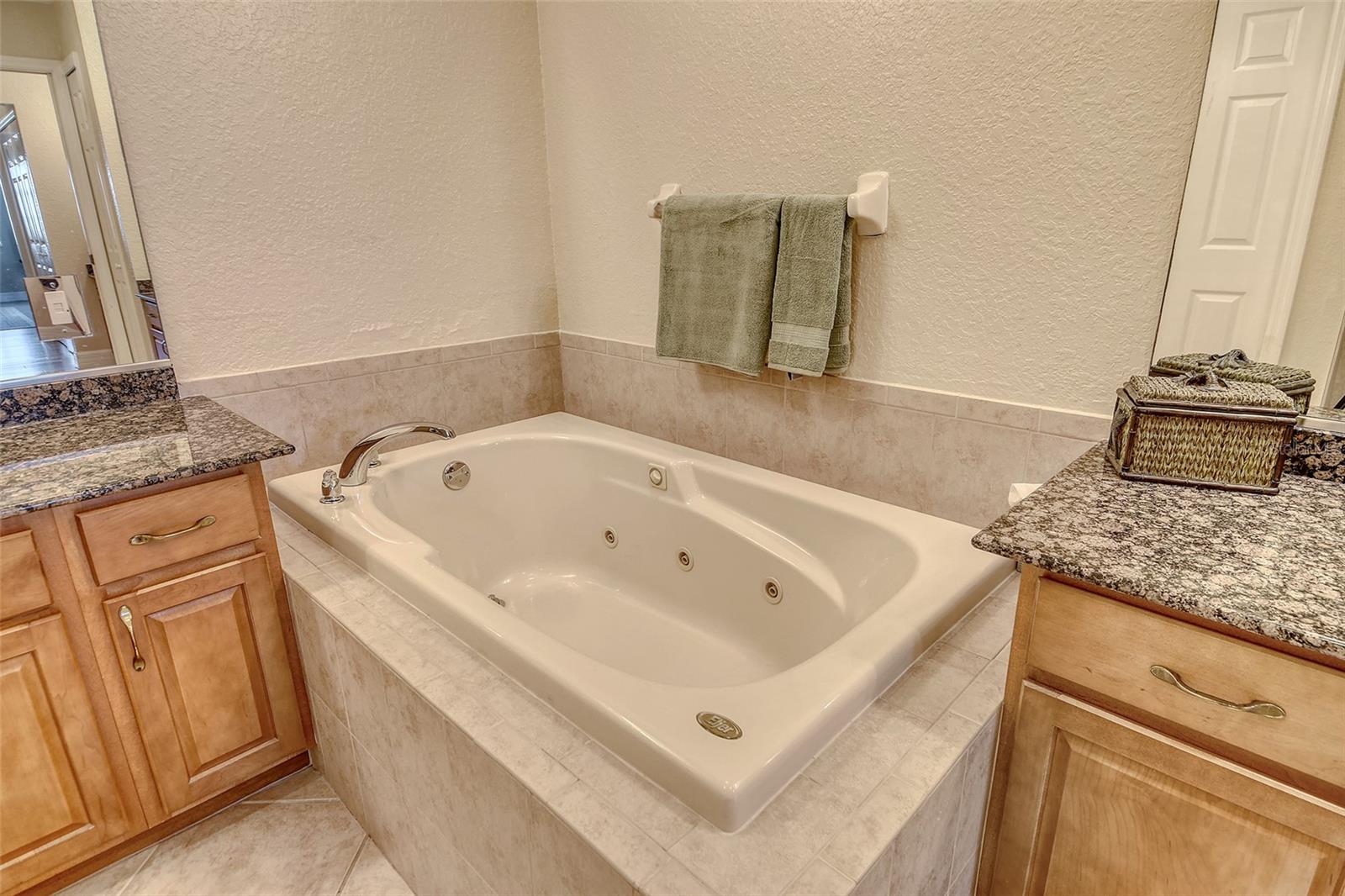 5100 JESSIE HARBOR DR #504 — photo 35