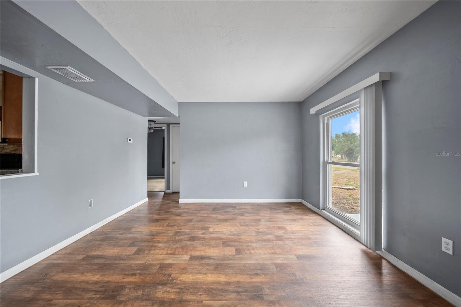 10602 CAMELIA DR — photo 17