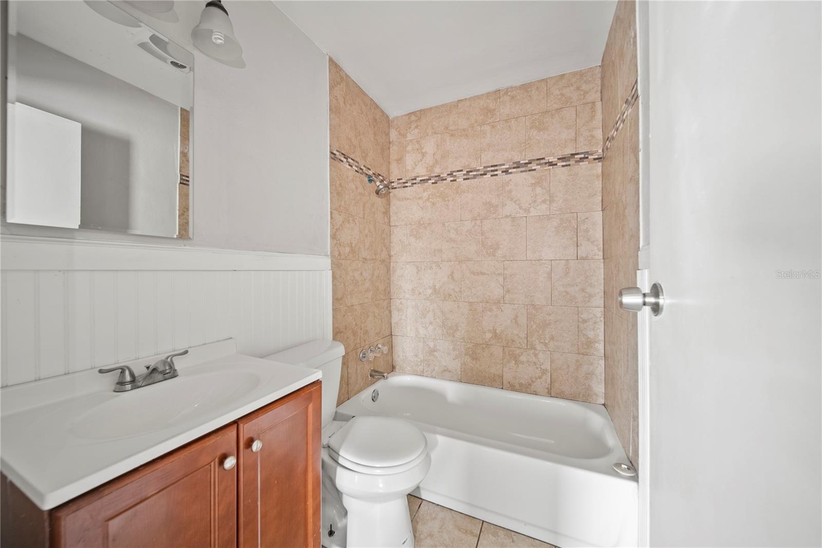 10602 CAMELIA DR — photo 10