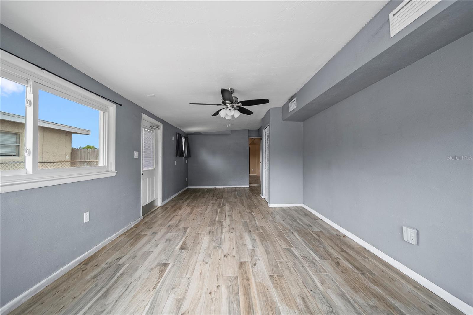 10602 CAMELIA DR — photo 24