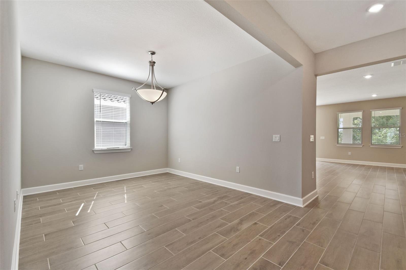 620 NASTURTIUM CT — photo 8