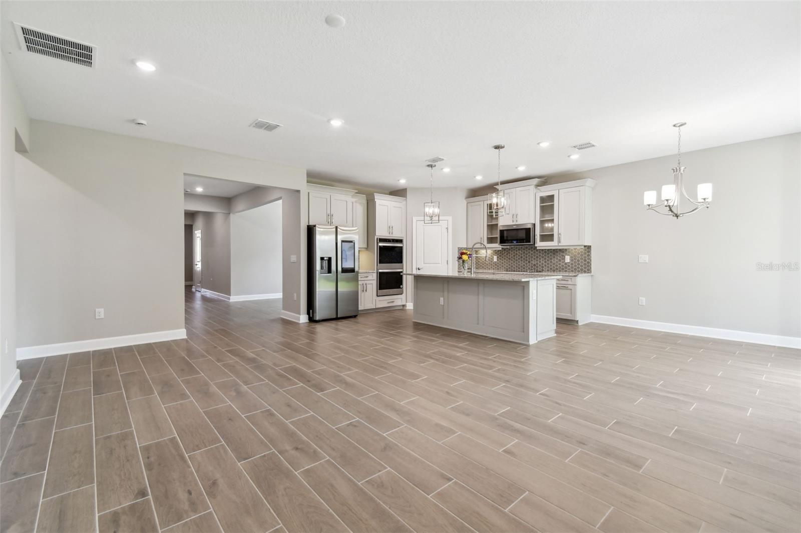 620 NASTURTIUM CT — photo 14