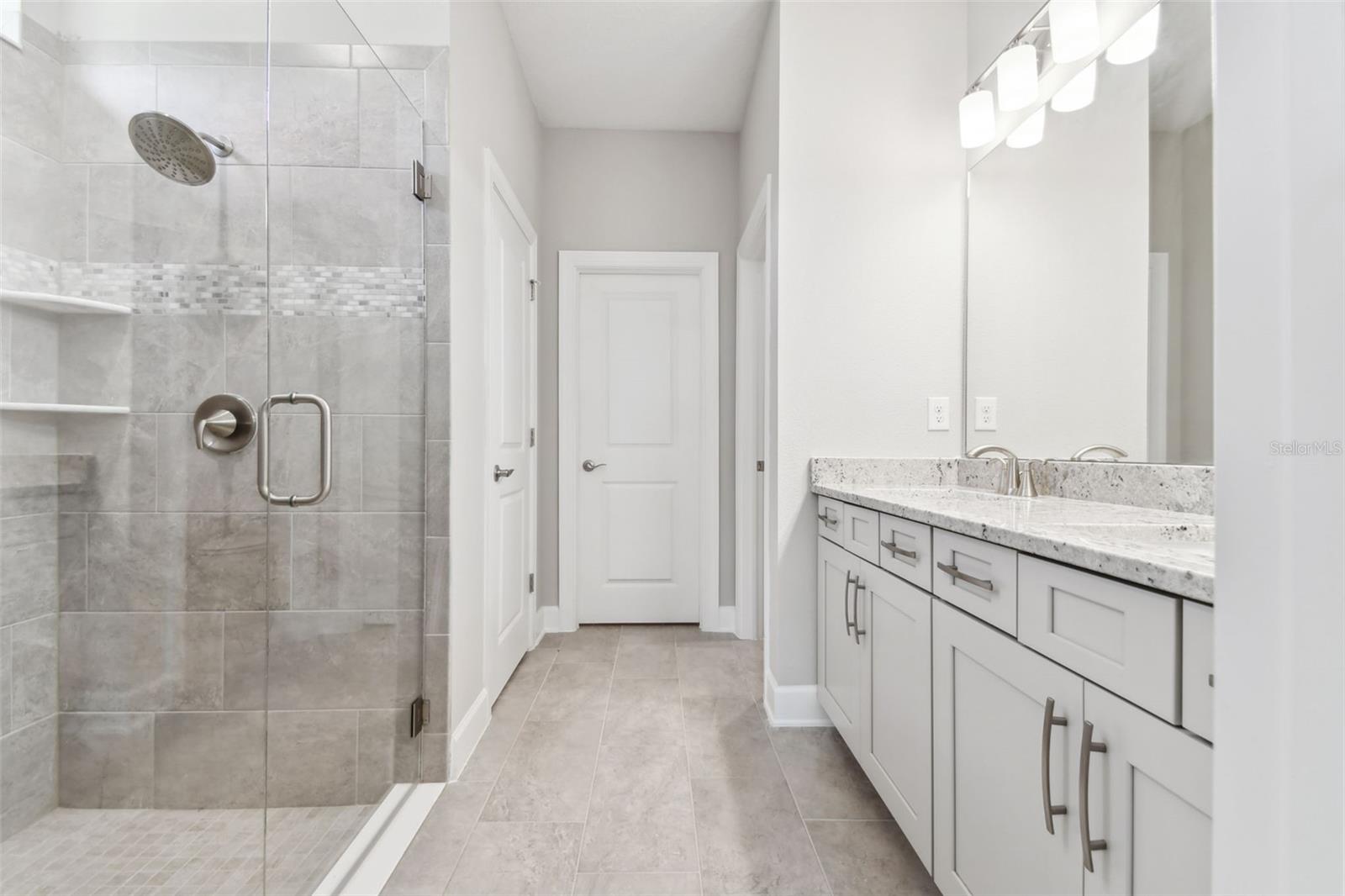 620 NASTURTIUM CT — photo 23