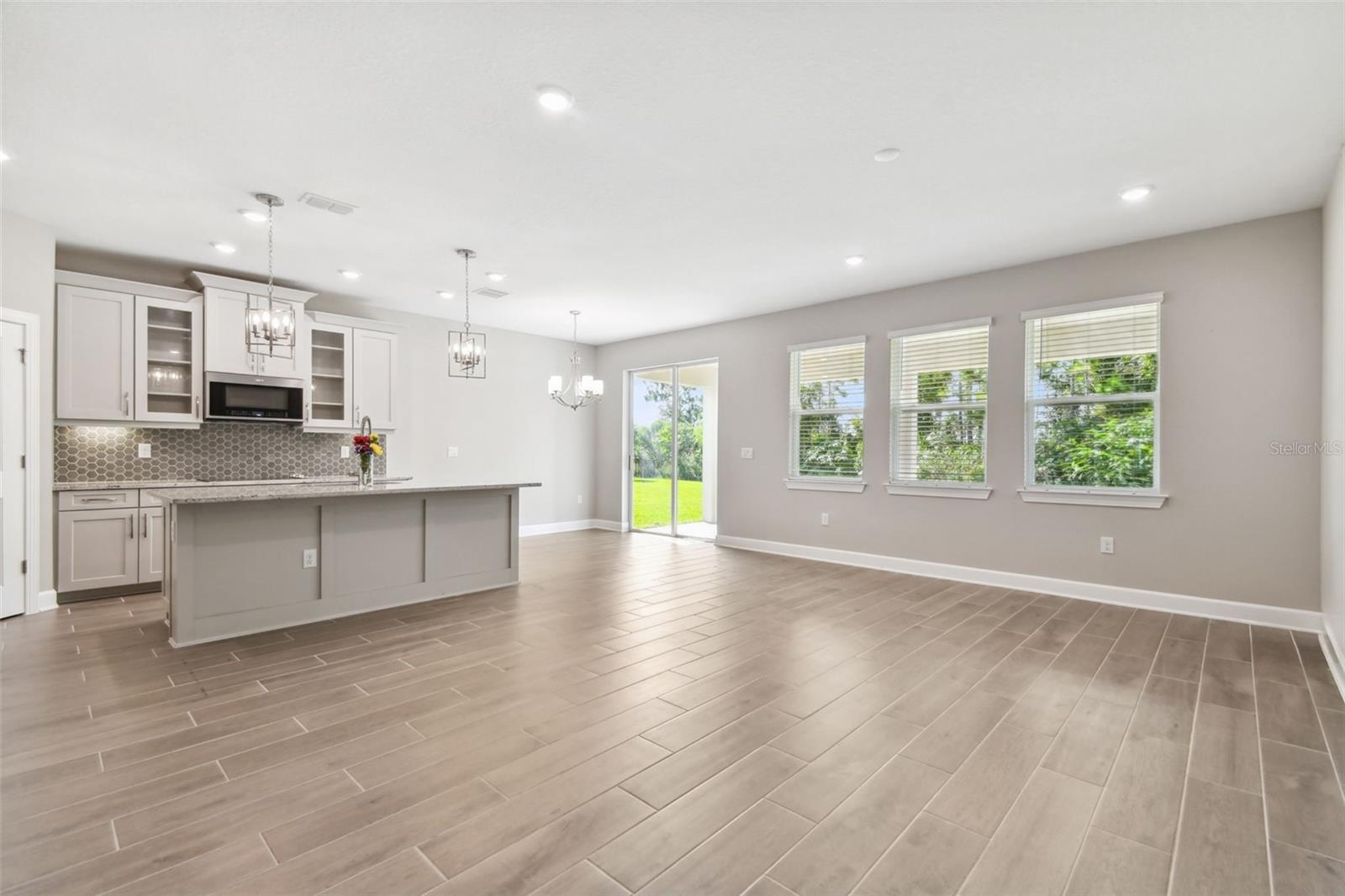 620 NASTURTIUM CT — photo 18