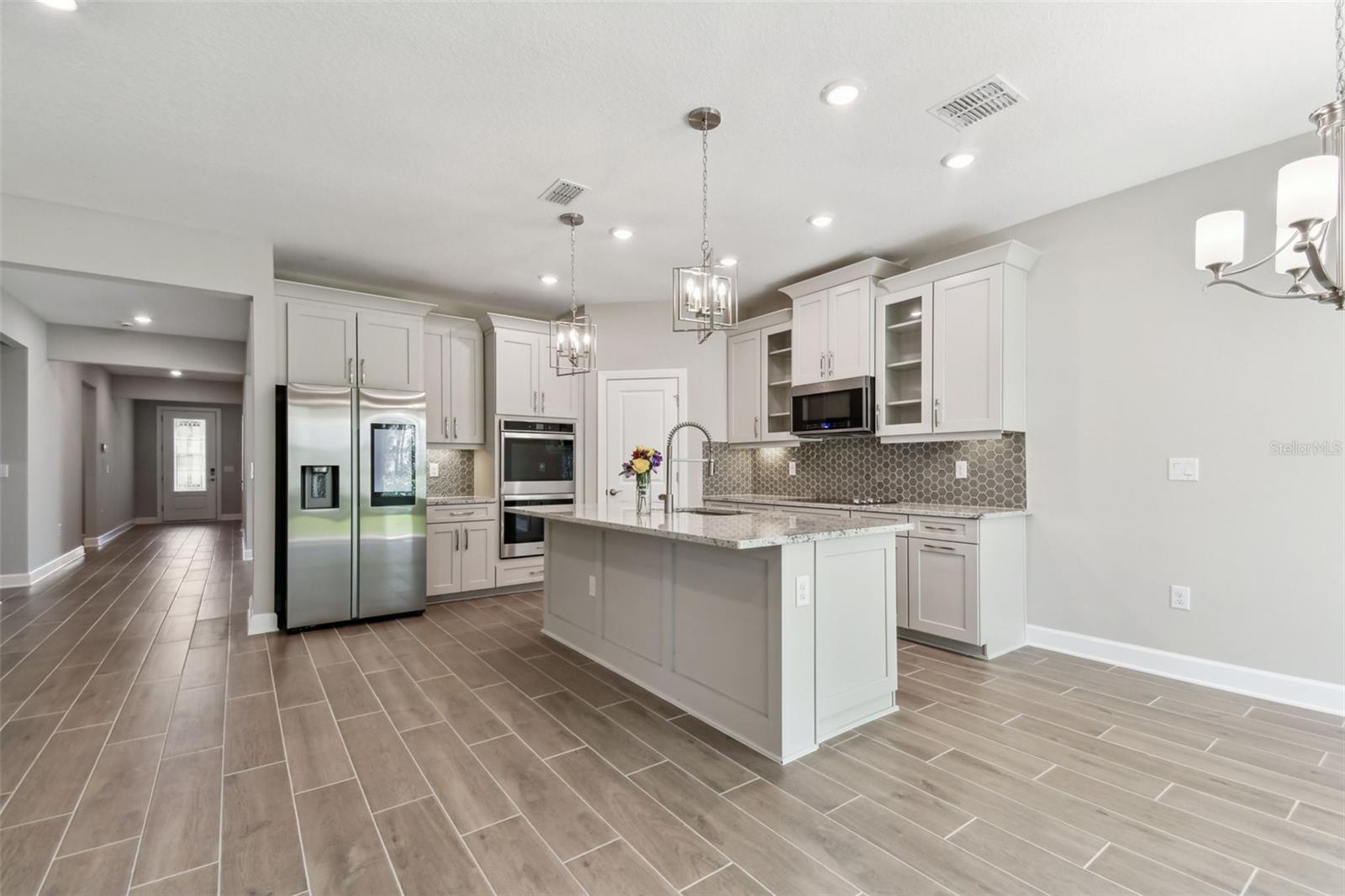 620 NASTURTIUM CT — photo 5