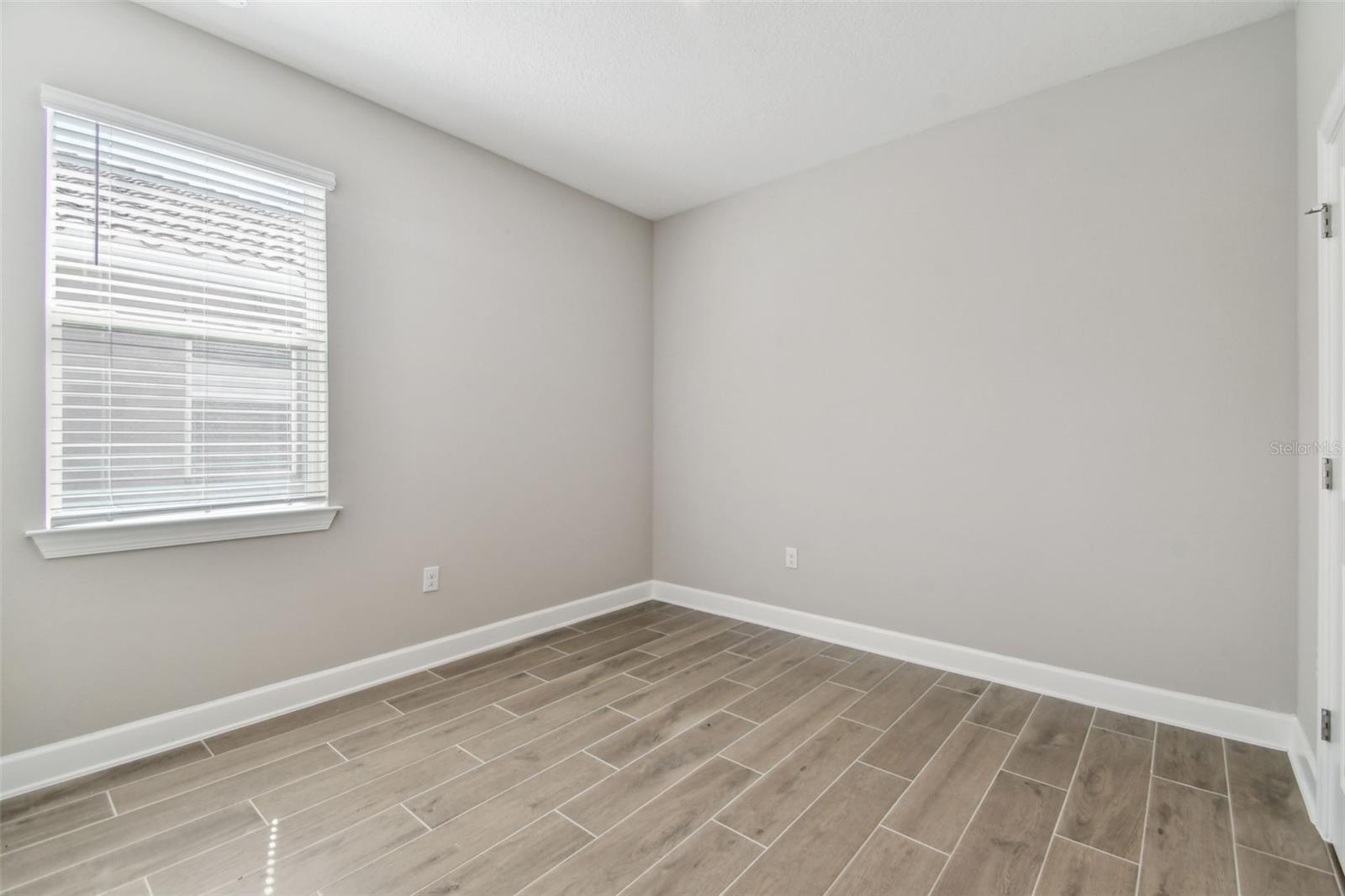 620 NASTURTIUM CT — photo 30