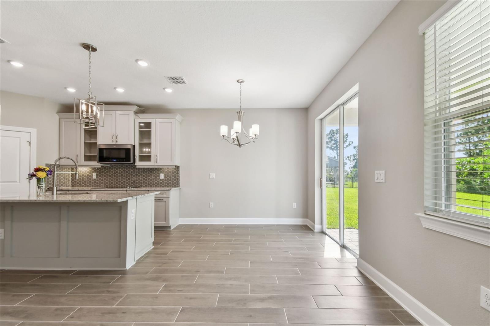 620 NASTURTIUM CT — photo 15
