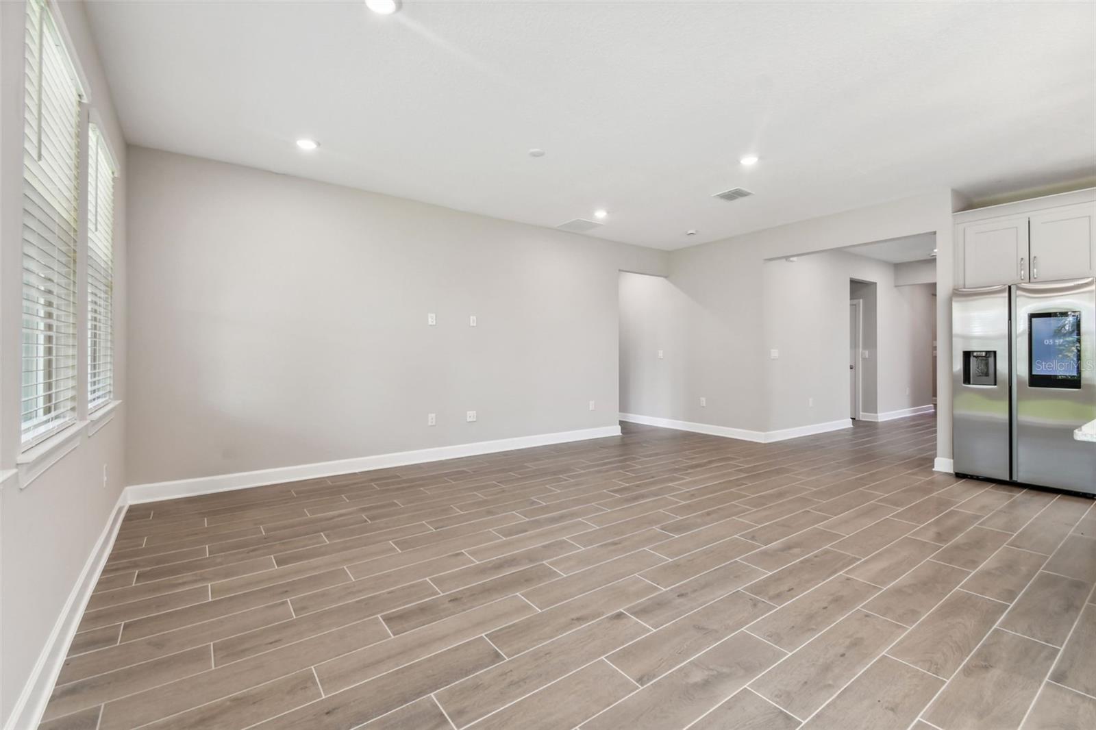 620 NASTURTIUM CT — photo 17