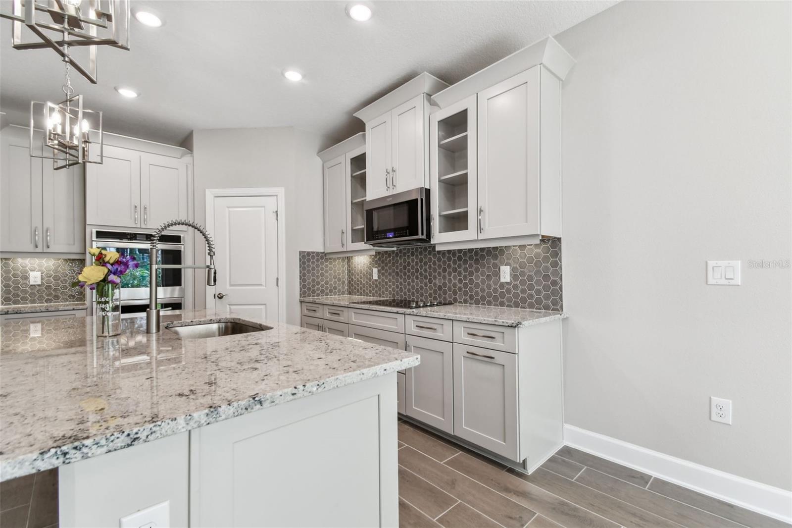 620 NASTURTIUM CT — photo 13