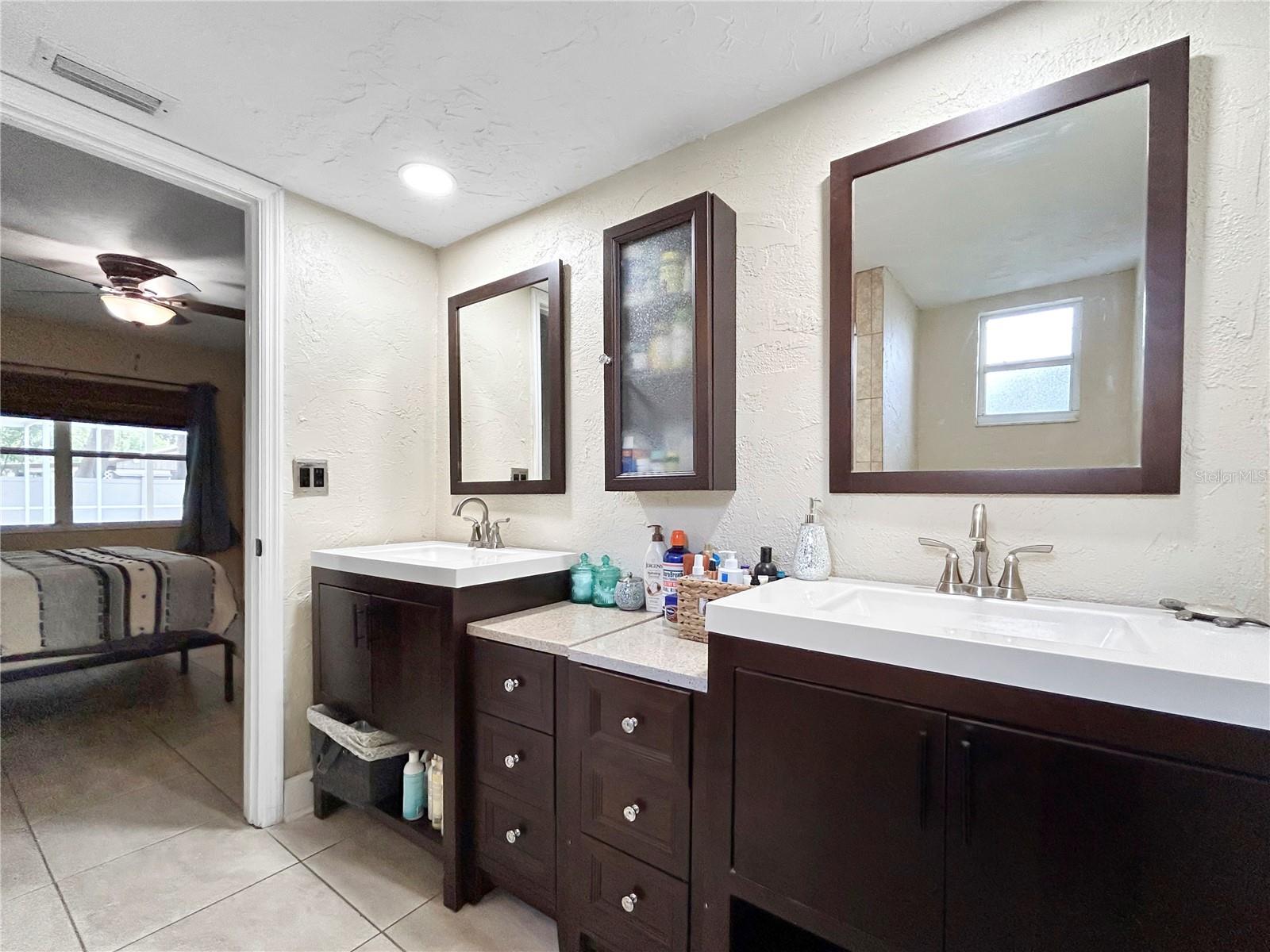 3508 YALE CIR — photo 9