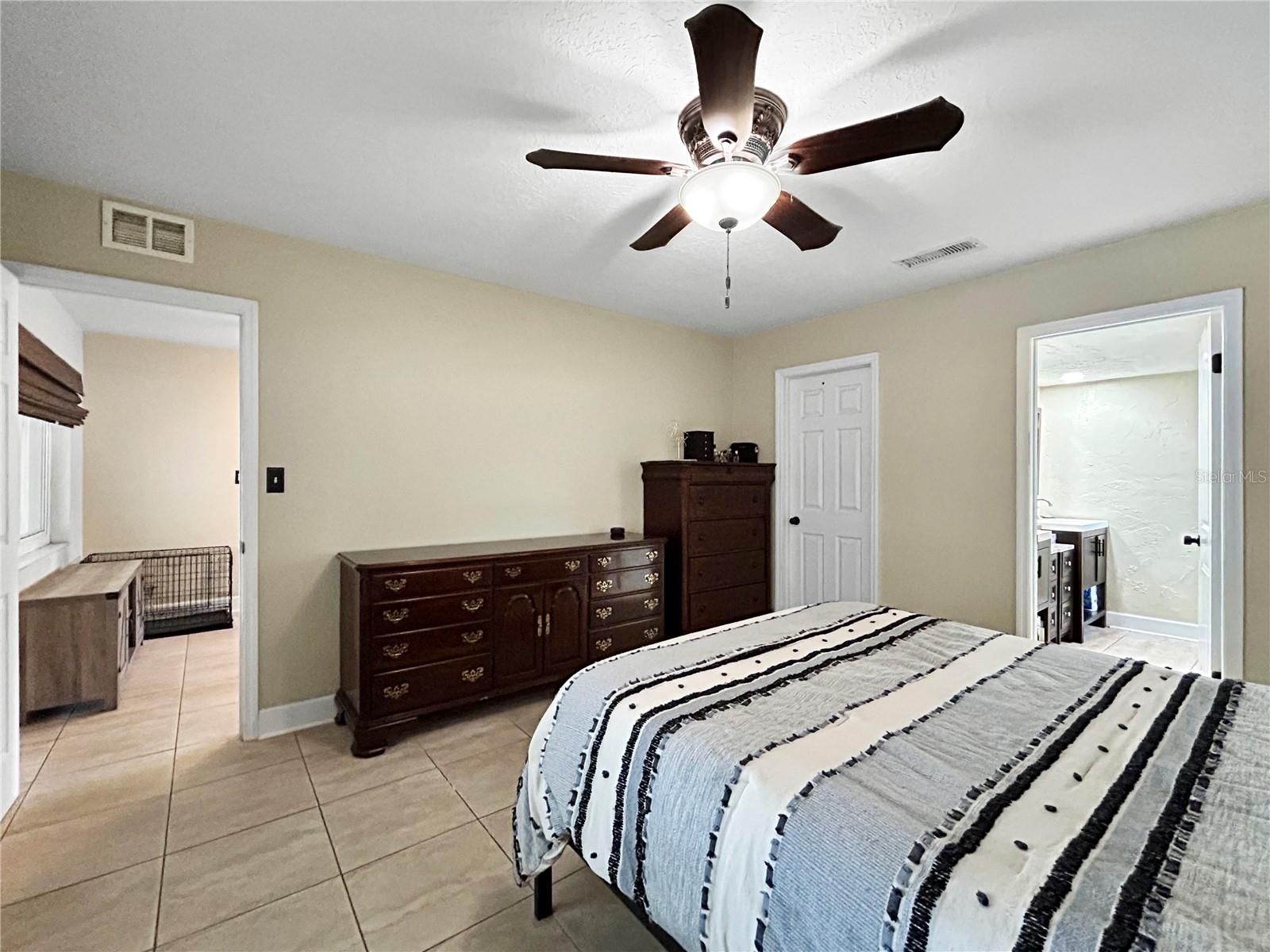 3508 YALE CIR — photo 8