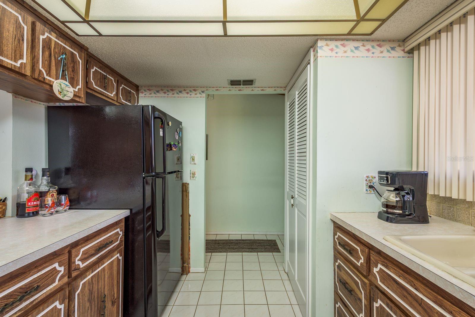 9910 EAGLES POINT CIR #3 — photo 15