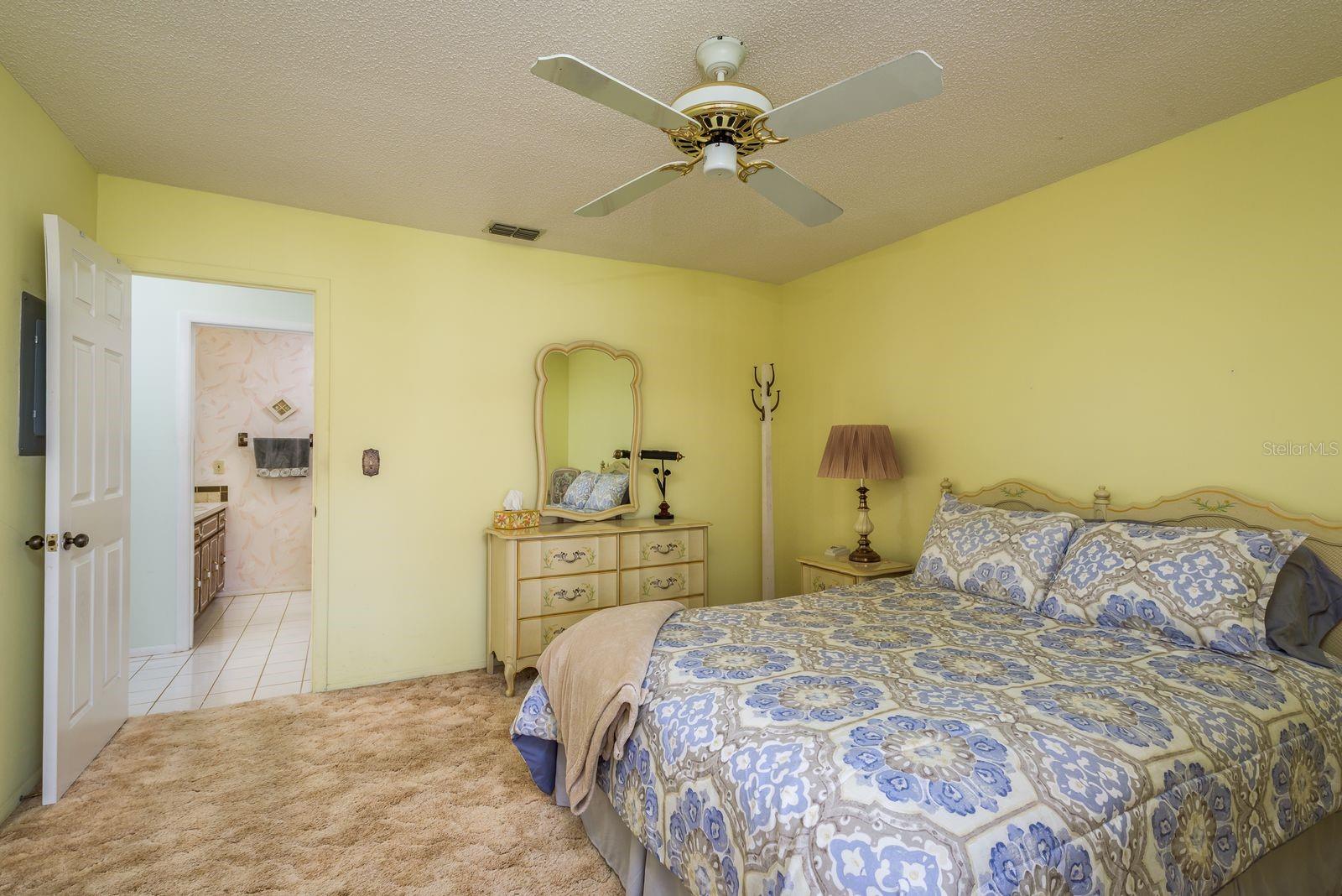 9910 EAGLES POINT CIR #3 — photo 20