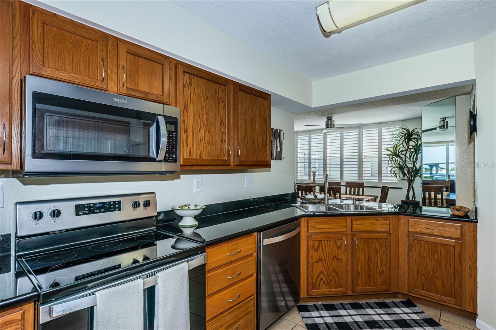 6081 BAHIA DEL MAR CIR #456 — photo 3