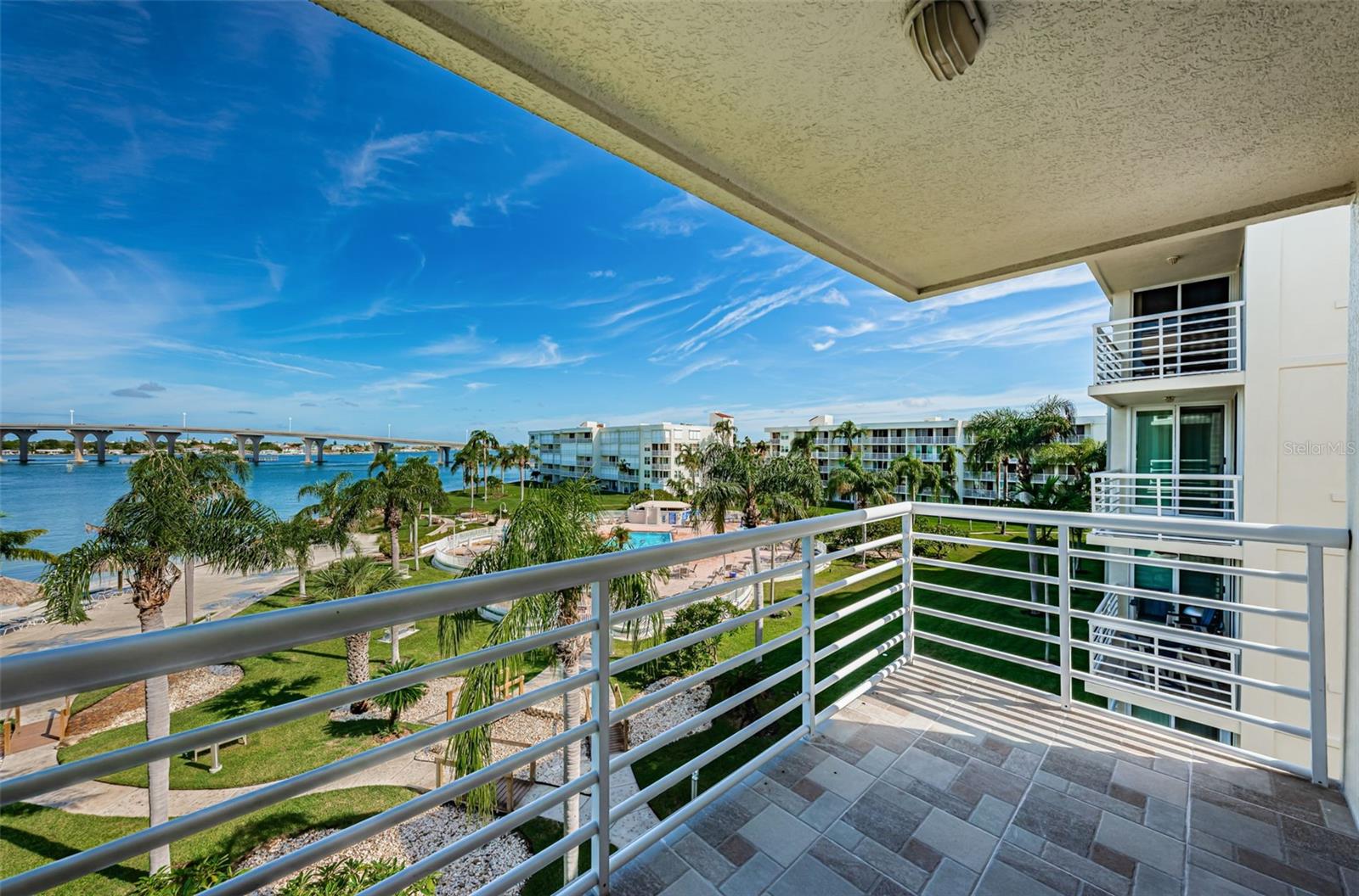 6081 BAHIA DEL MAR CIR #456 — photo 22